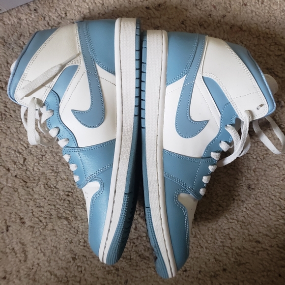 wmns unc jordan 1